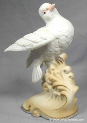 White Dove Figurine - KW4037