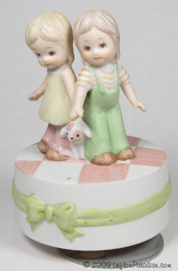 Playmates Musical Figurine - 5410